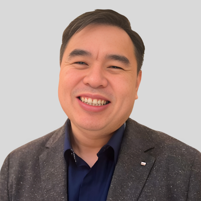 Bryan Tan speaking at Data & AI Summit Singapore