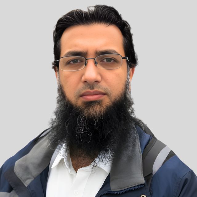 Sadeed Tirmizey speaking at Cyber Resilience Summit QLD 2026