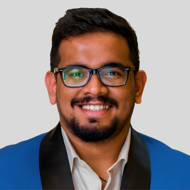 Suyash Masurkar speaking at Data & AI Summit NSW