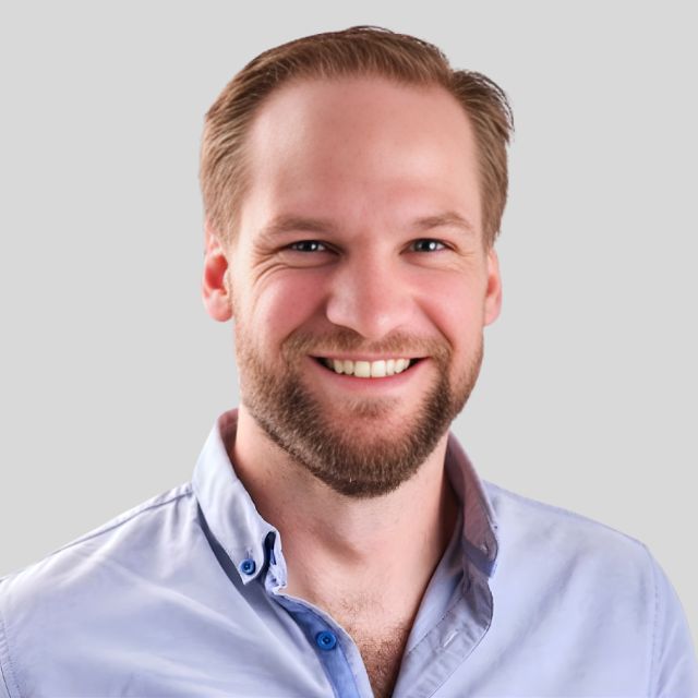Ben Donnelley Aquilina speaking at Retail Supply Chain & Fulfilment Summit