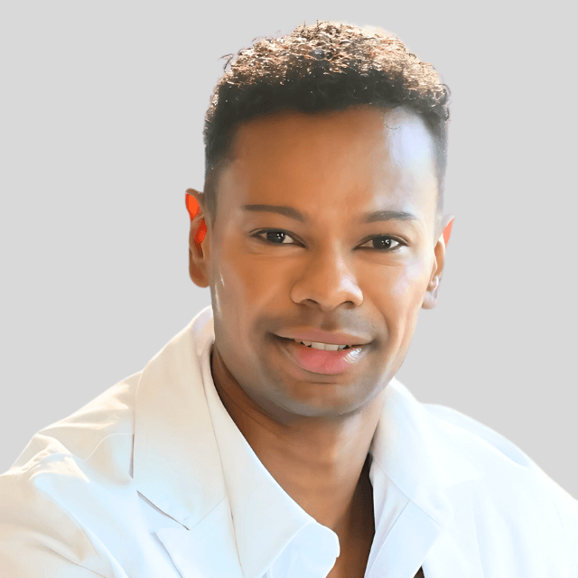 Fernando Mourao speaking at Data & AI Summit VIC