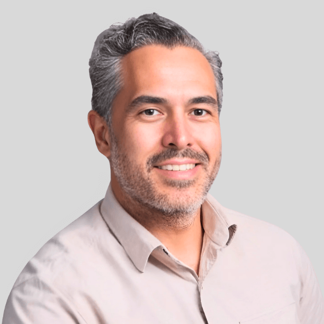 Gareth Manuel speaking at DevOps Summit NSW