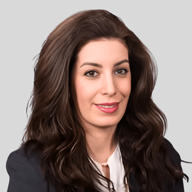 Romina Sharifpour speaking at Data & AI Summit VIC